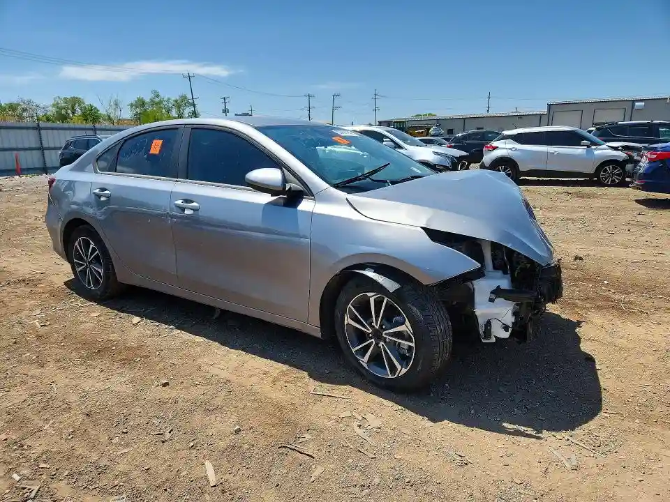3KPF24AD6RE776635 2024 KIA FORTE LXS-3