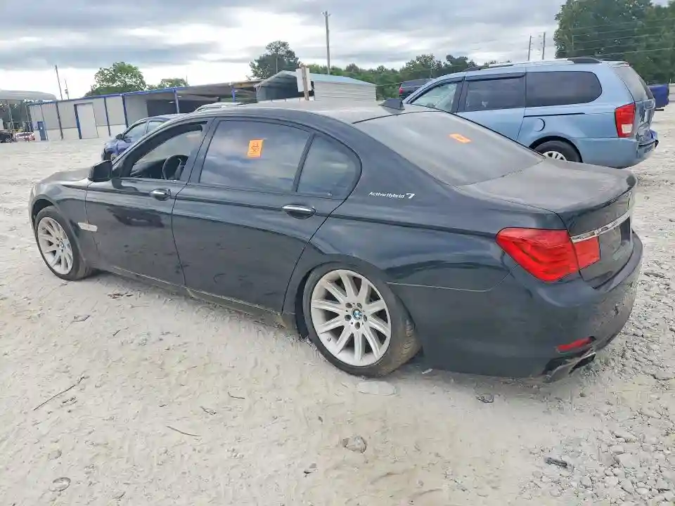 WBAKX8C55CC198441 2012 BMW 7 SERIES-1