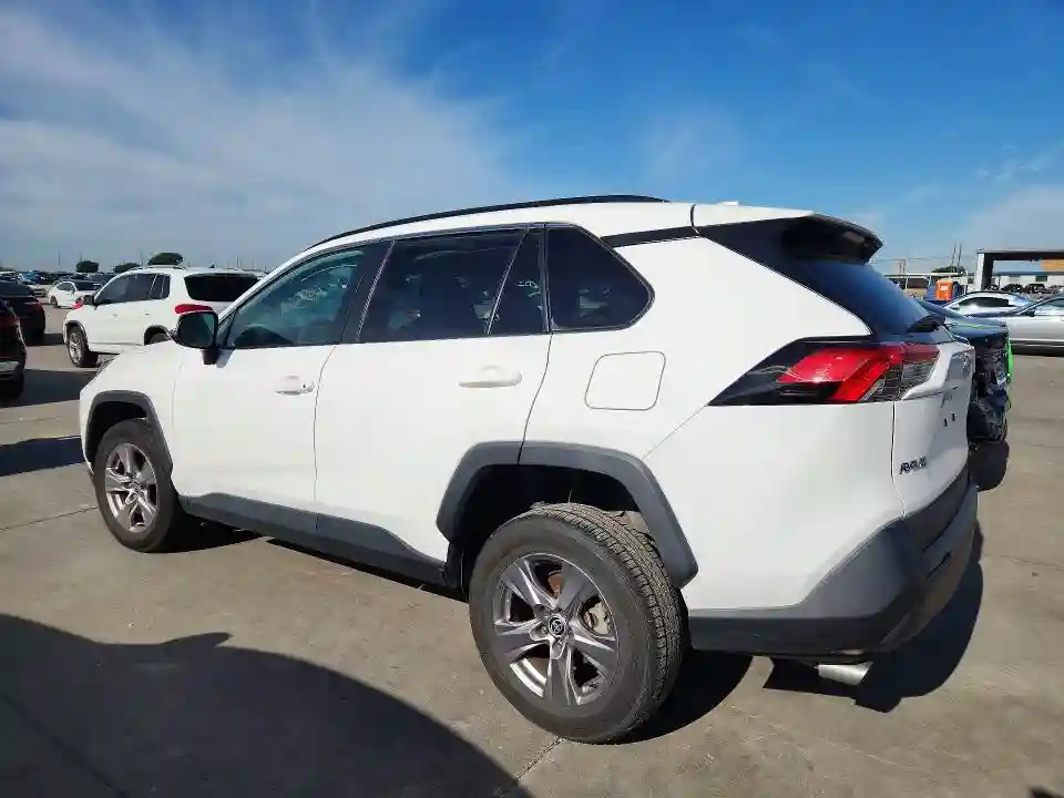 2T3W1RFV4NW194467 2022 TOYOTA RAV4-1
