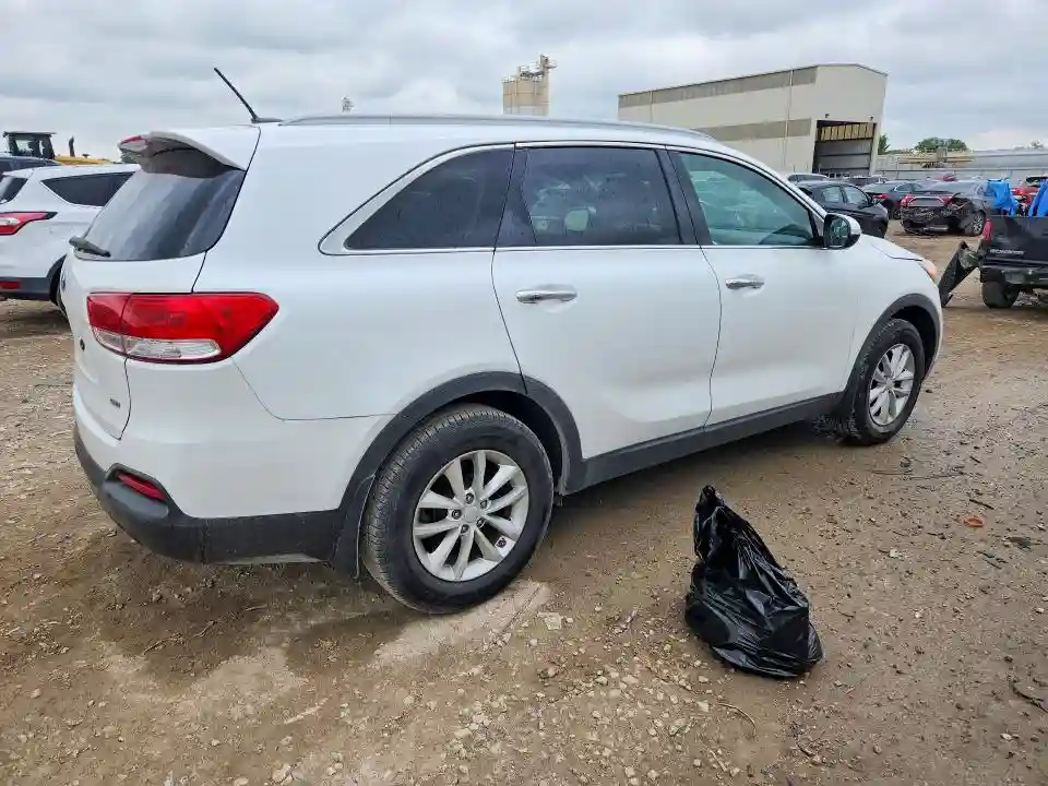 5XYPG4A35HG290347 2017 KIA SORENTO-2