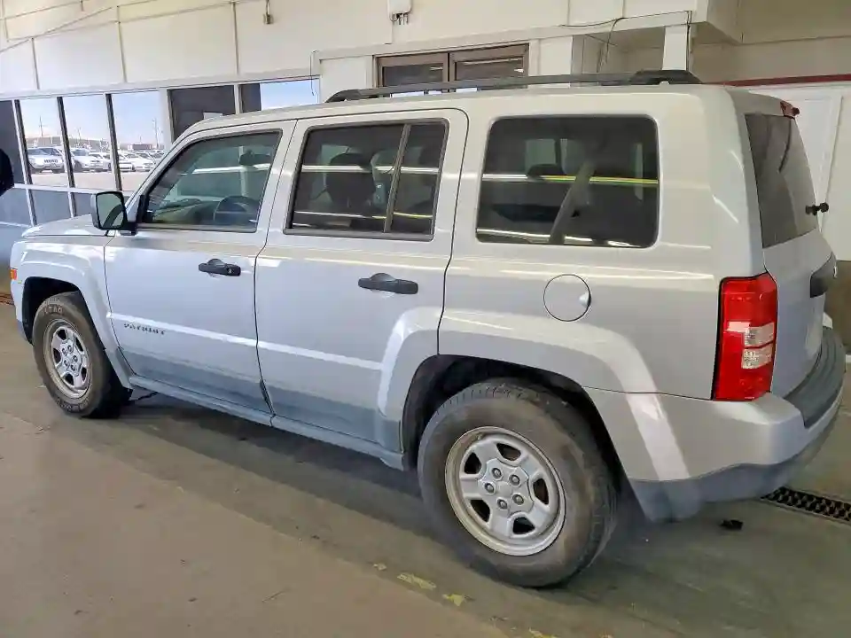 1J4NT1GA6BD132347 2011 JEEP PATRIOT-1