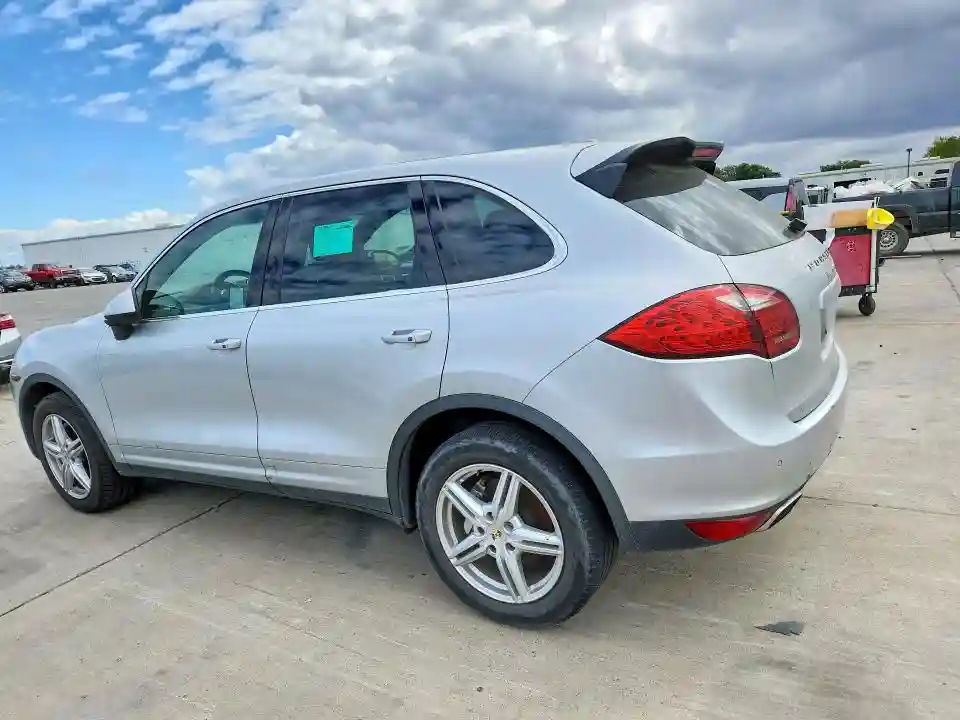 WP1AB2A29BLA48445 2011 PORSCHE CAYENNE-1
