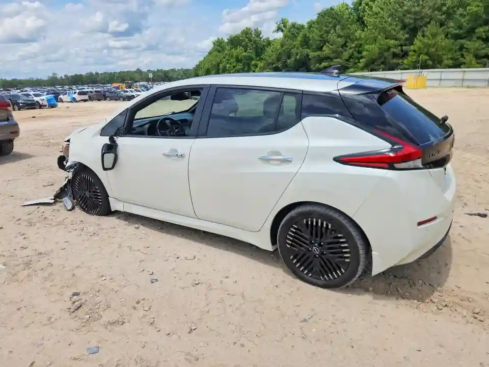1N4CZ1CVXPC555648 2023 NISSAN LEAF-1