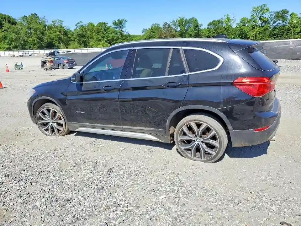 WBXHT3Z31H4A57214 2017 BMW X1-1