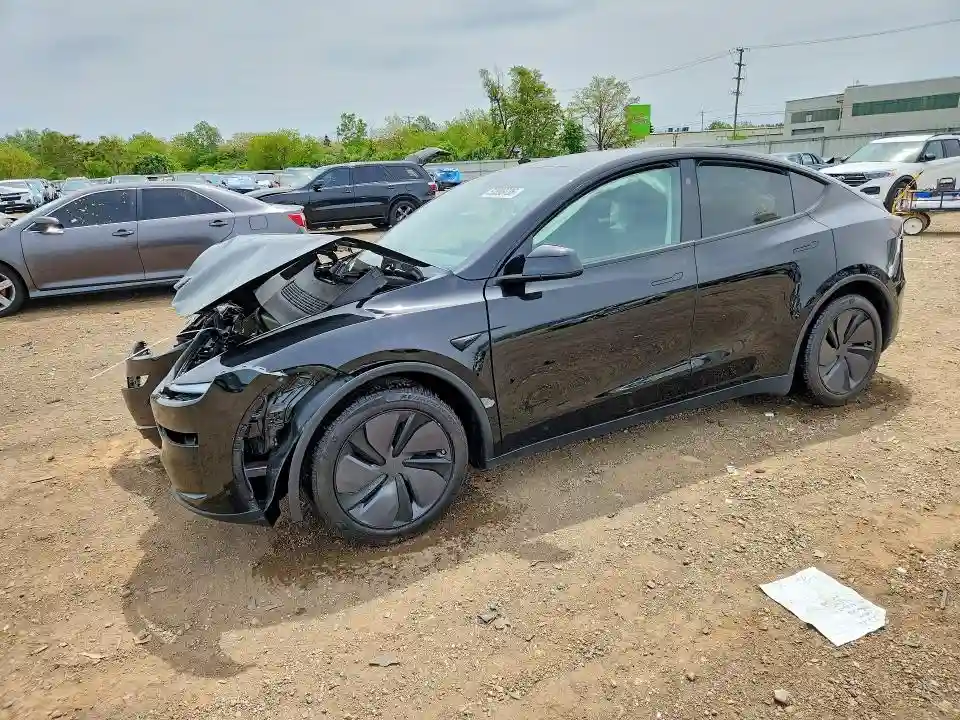 7SAYGDEE2TA470756 2026 TESLA MODEL Y-0