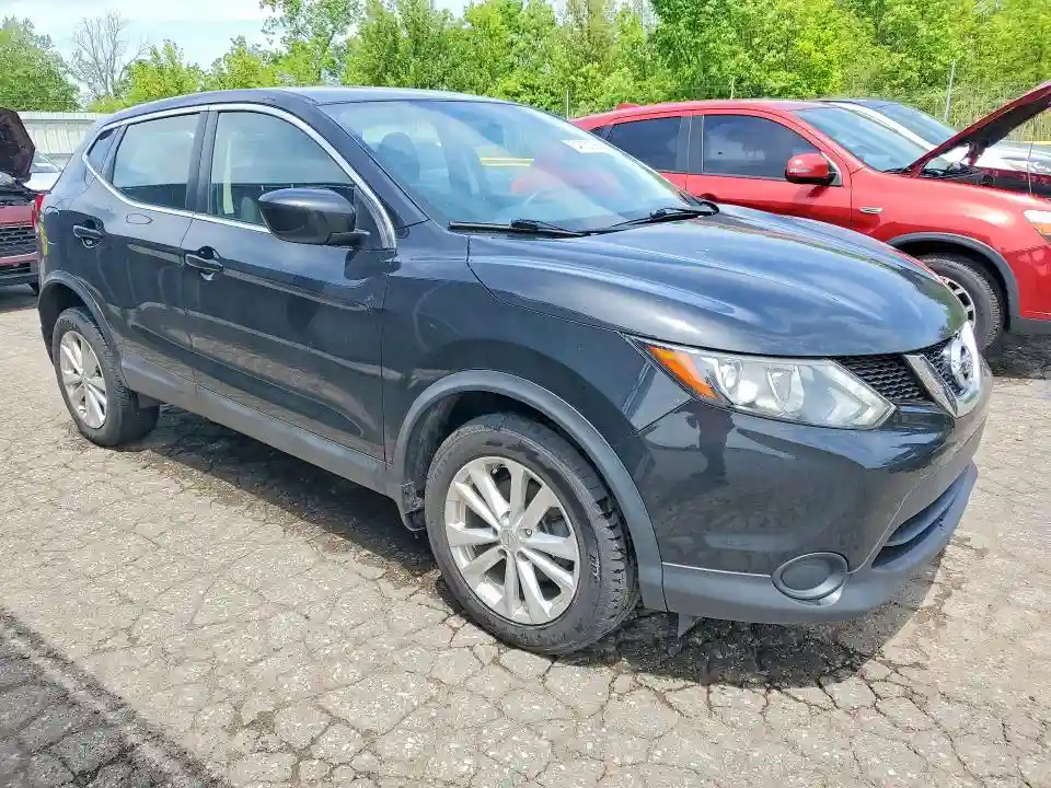 JN1BJ1CRXHW121507 2017 NISSAN ROGUE-3