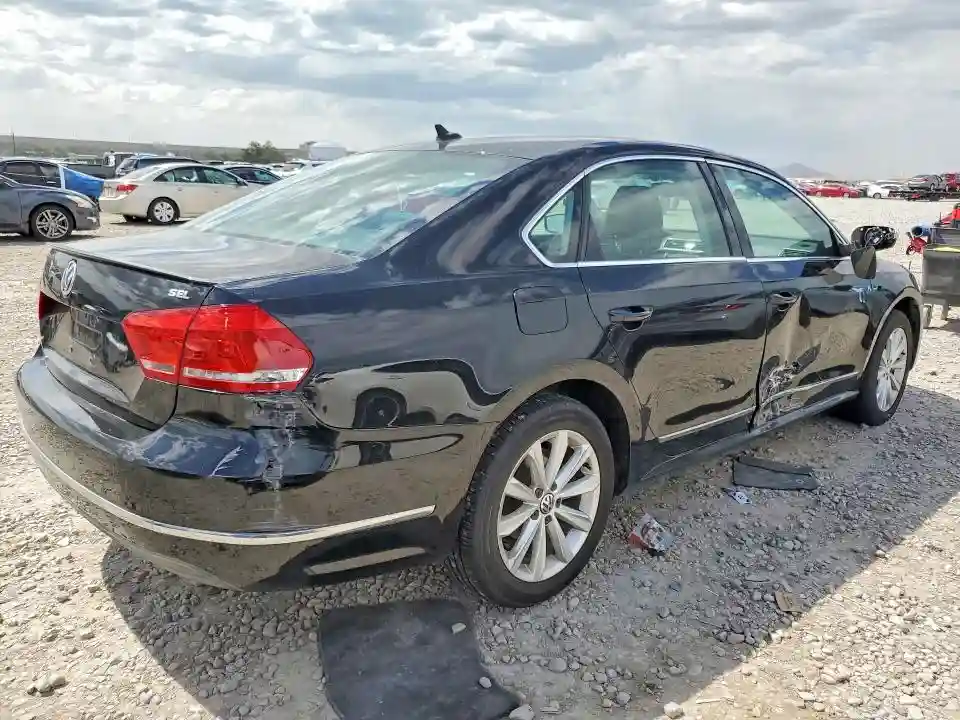 1VWCP7A3XDC068723 2013 VOLKSWAGEN PASSAT-2