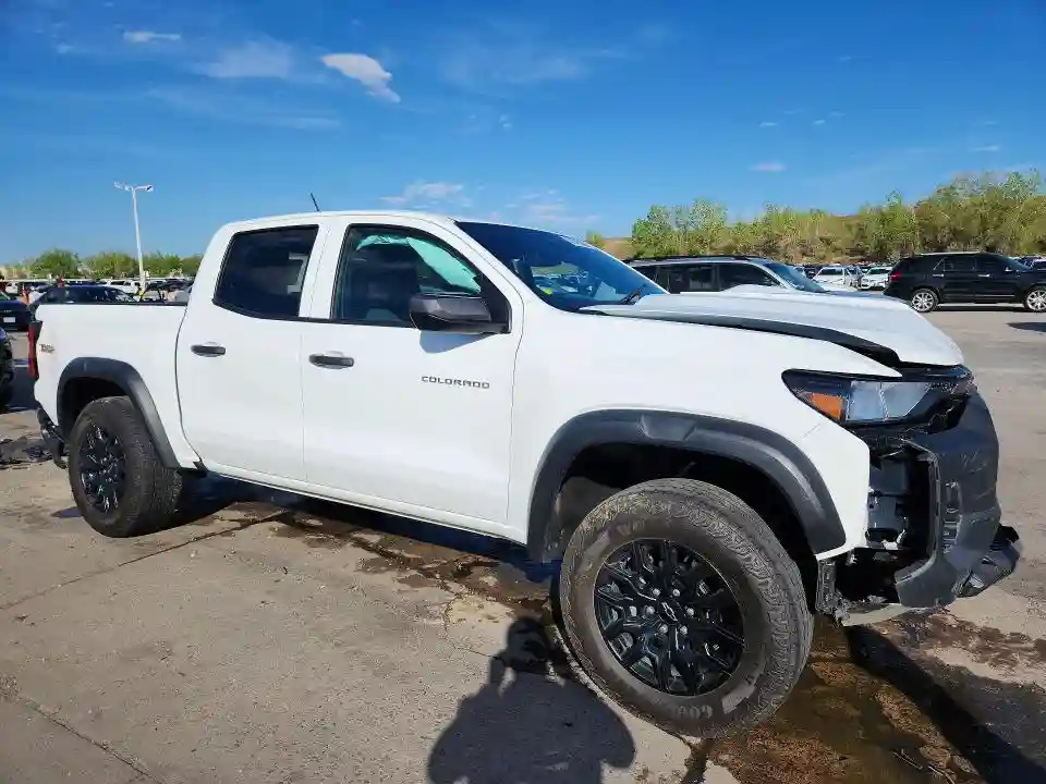 1GCPTEEK8S1169046 2025 CHEVROLET COLORADO T-3
