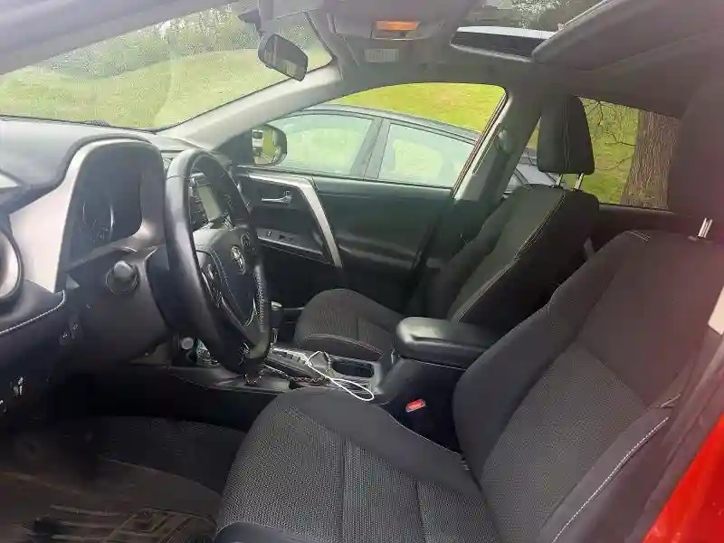 JTMRFREV8GJ094261 2016 TOYOTA RAV4-4