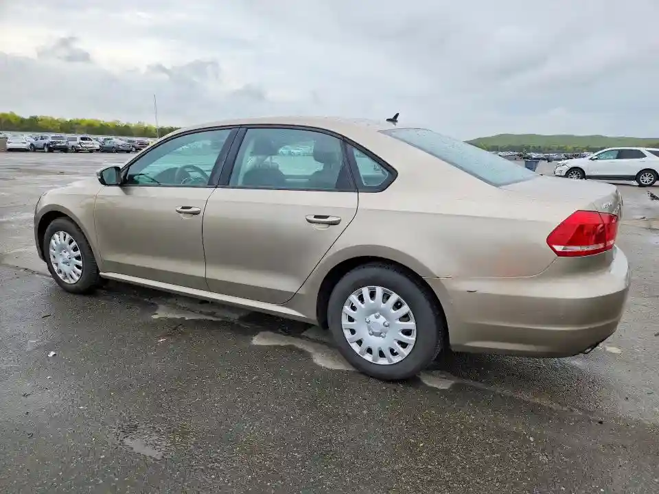 1VWAT7A31FC072763 2015 VOLKSWAGEN PASSAT-1