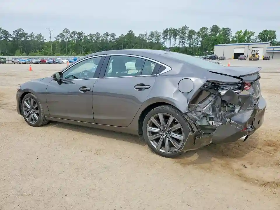 JM1GL1TY5J1330872 2018 MAZDA 6-1