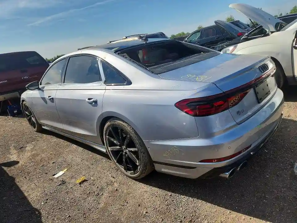 WAULSAF82RN008849 2024 AUDI S8-1