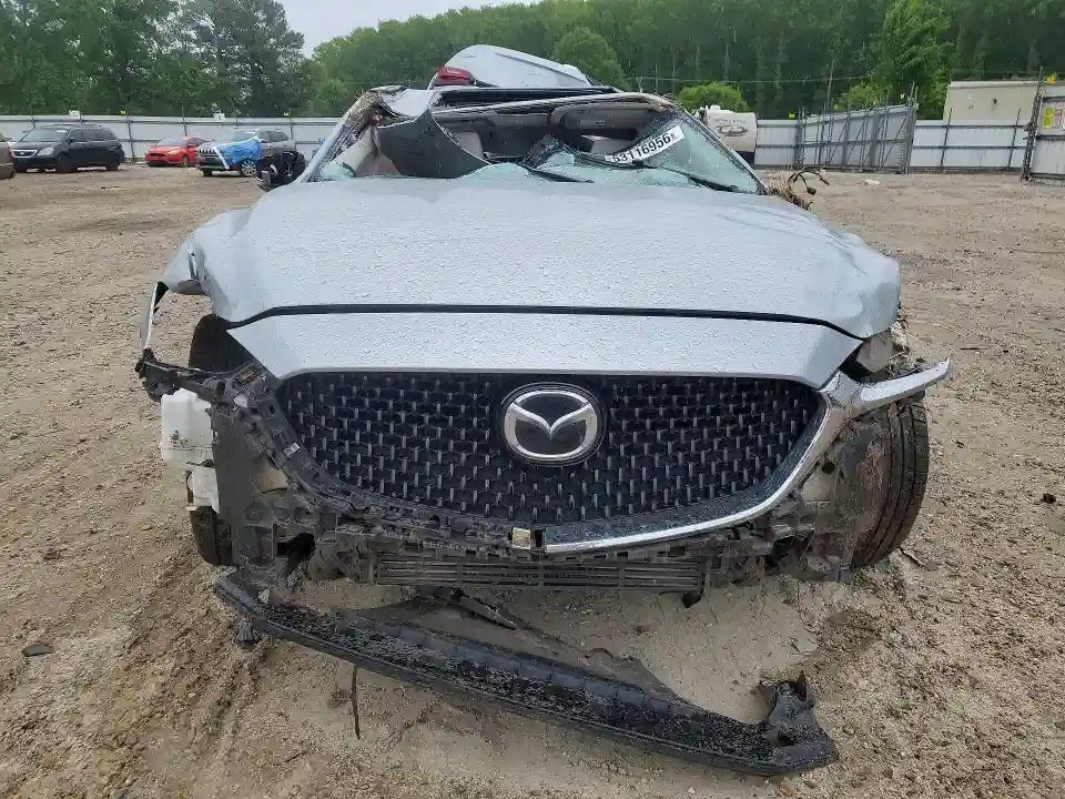 JM1GL1WY7J1301286 2018 MAZDA 6-4