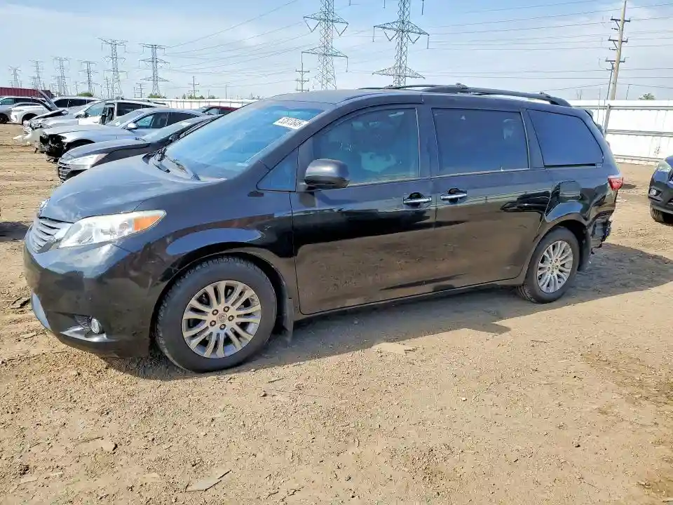 5TDYZ3DC9HS849471 2017 TOYOTA SIENNA-0