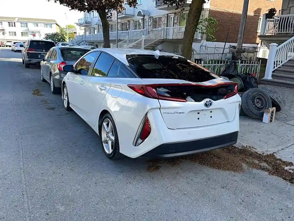 JTDKAMFP7N3218640 2022 TOYOTA PRIUS-2