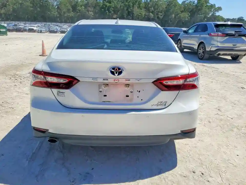 4T1B21HK3JU002734 2018 TOYOTA CAMRY SOLA-5