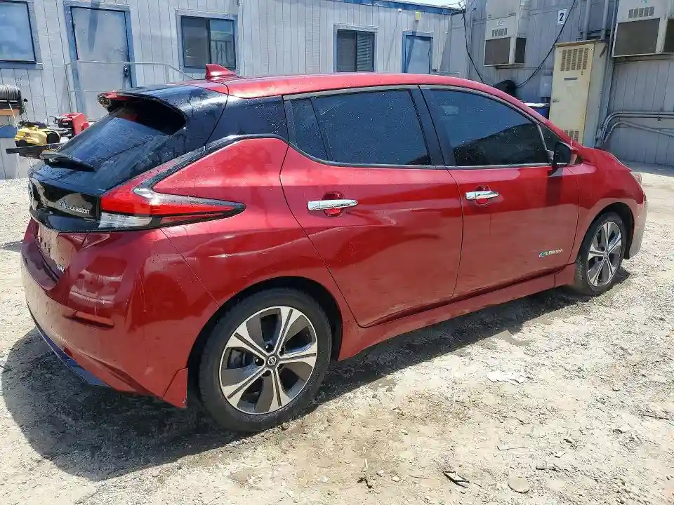 1N4AZ1CP5JC310451 2018 NISSAN LEAF-2