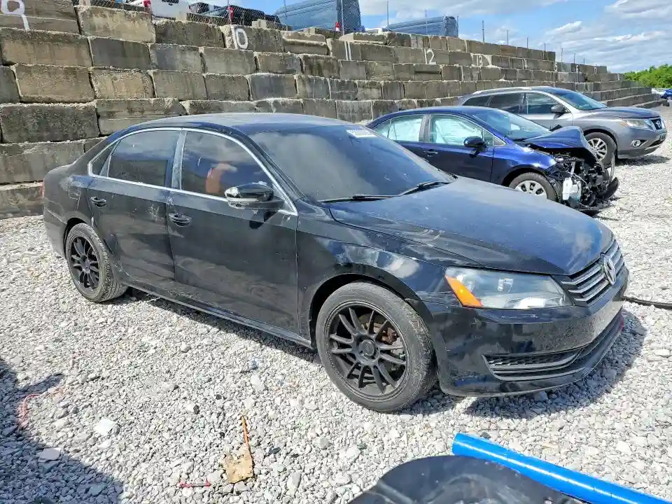 1VWBS7A37EC072739 2014 VOLKSWAGEN PASSAT-3
