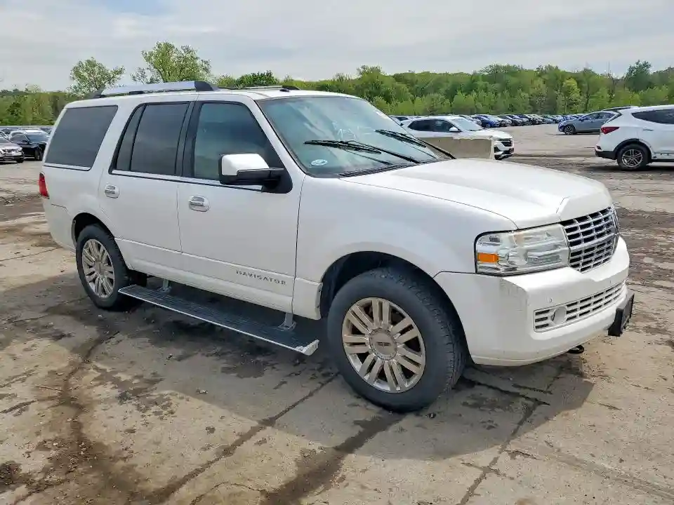 5LMJJ2J54CEL04035 2012 LINCOLN NAVIGATOR-3