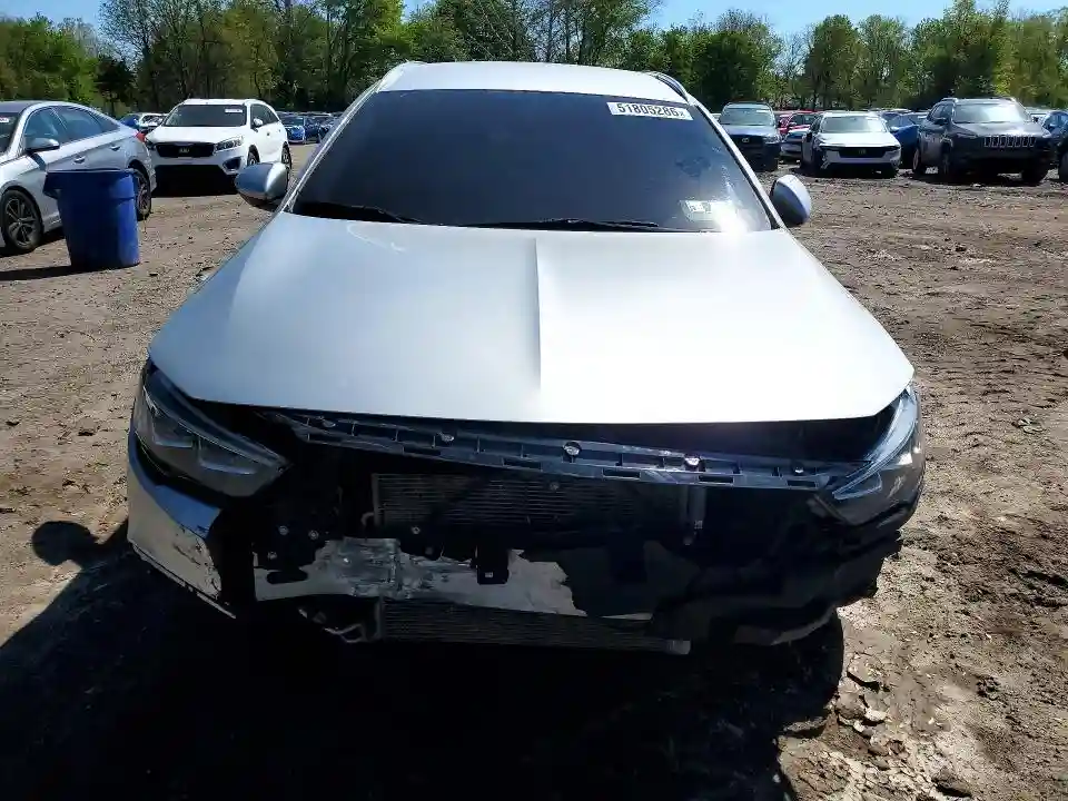 W04GV8SX0K1033399 2019 BUICK REGAL-4