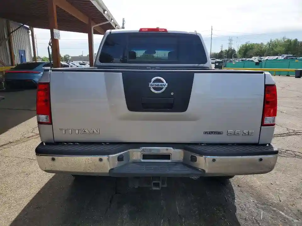 1N6BA0EC5AN324586 2010 NISSAN TITAN-5
