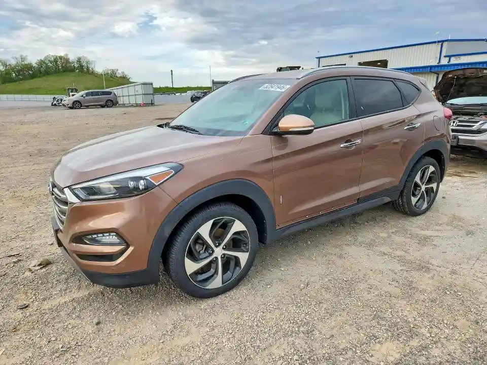2016 HYUNDAI TUCSON
