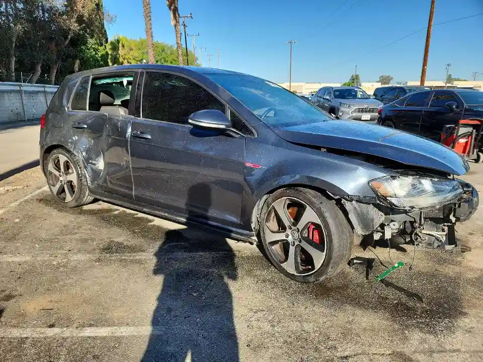 3VW6T7AU9KM015458 2019 VOLKSWAGEN GTI-3