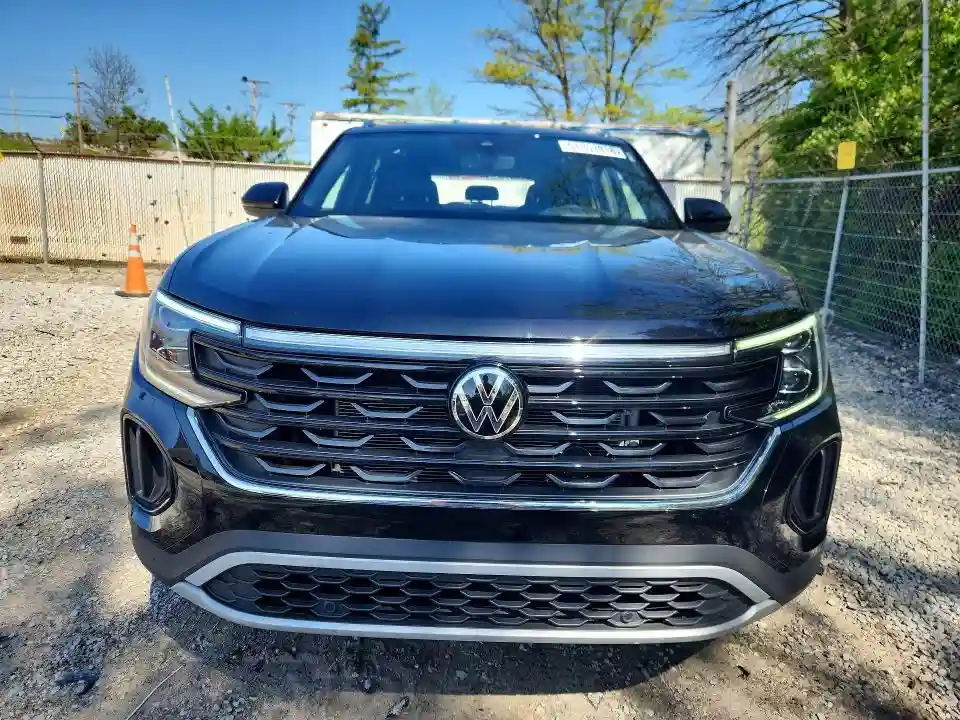 1V2BE2CA2SC224204 2025 VOLKSWAGEN ATLAS-4