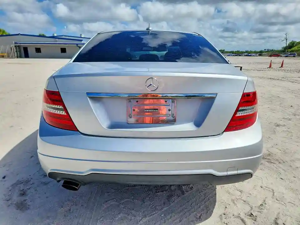 WDDGF4HB7EA964287 2014 MERCEDES-BENZ C-CLASS-5