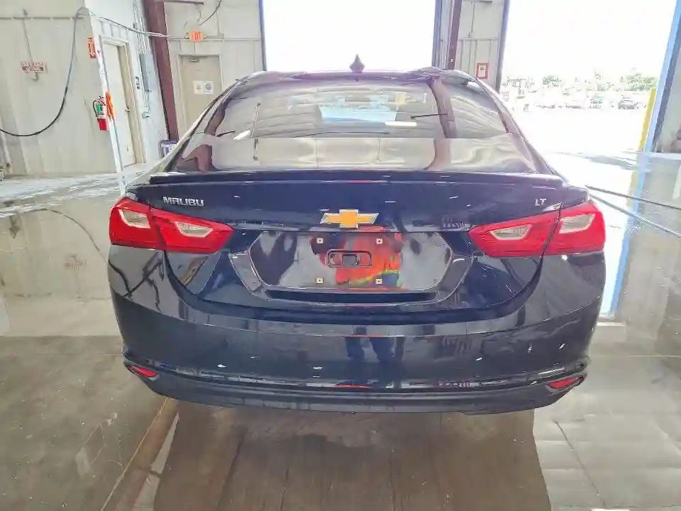 1G1ZD5ST2JF258043 2018 CHEVROLET MALIBU-5