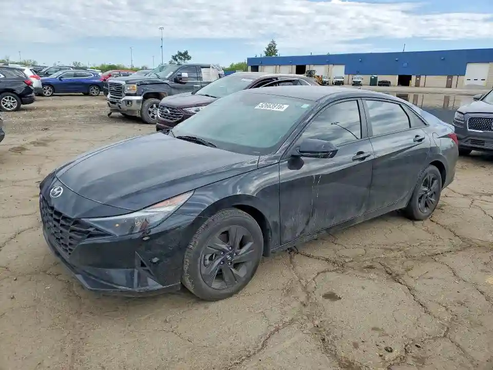 KMHLM4AGXNU312276 2022 HYUNDAI ELANTRA-0