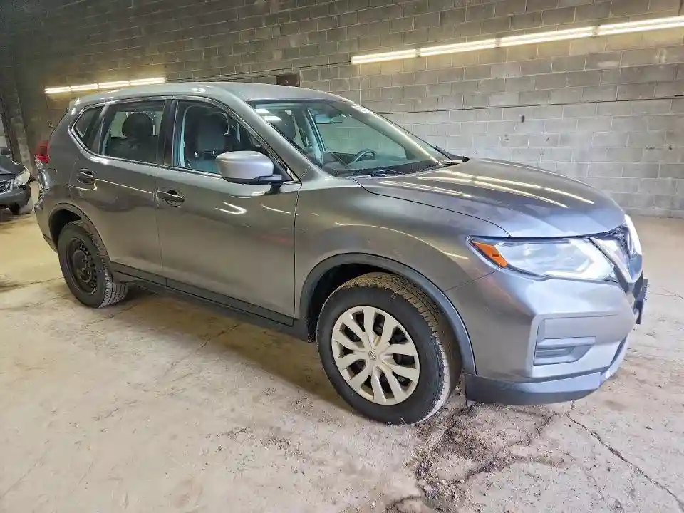 KNMAT2MVXJP550926 2018 NISSAN ROGUE-3