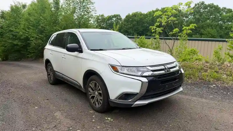 JA4AZ3A34GZ037976 2016 MITSUBISHI OUTLANDER-0