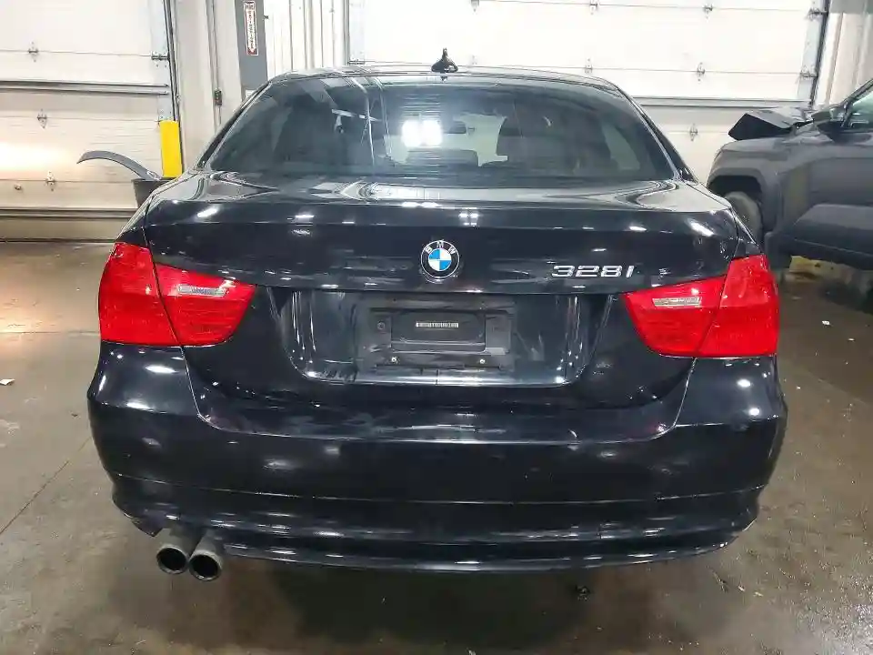 WBAPK7C5XBA817155 2011 BMW 3 SERIES-5