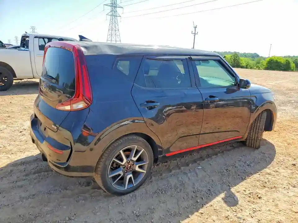 KNDJ53AF2M7773771 2021 KIA SOUL-2