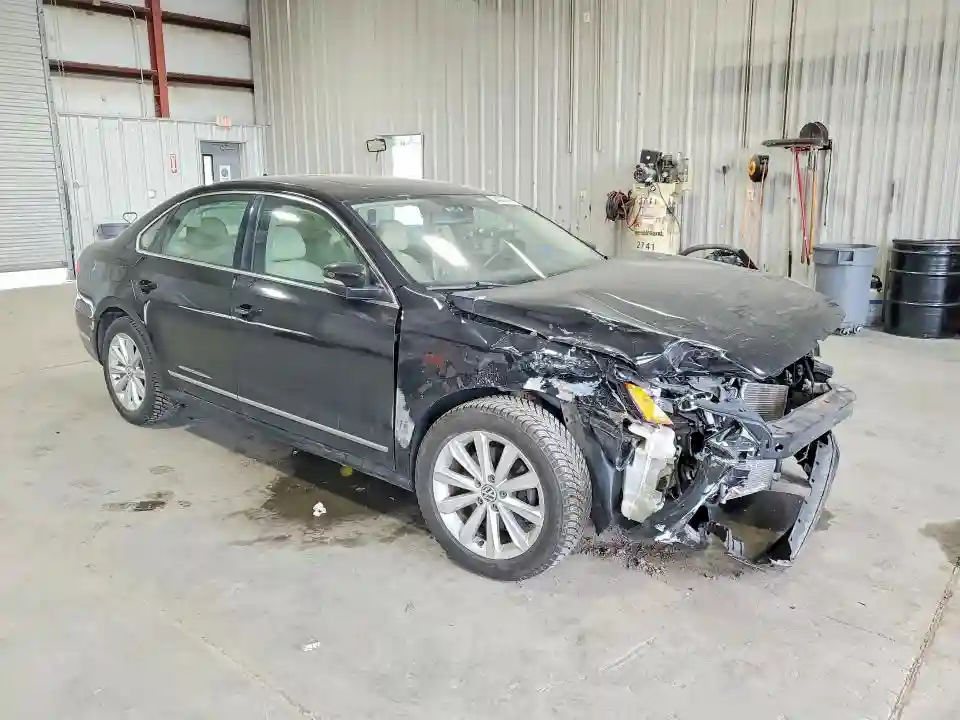 1VWCH7A36DC086715 2013 VOLKSWAGEN PASSAT-3