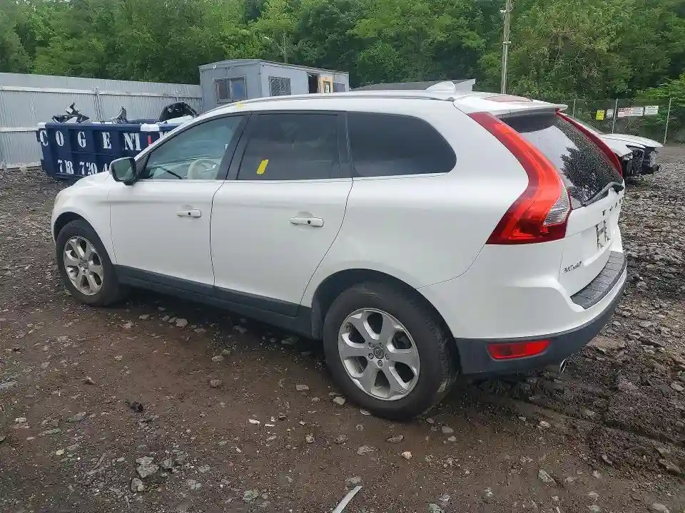 YV4940DZ4D2424681 2013 VOLVO XC60-1