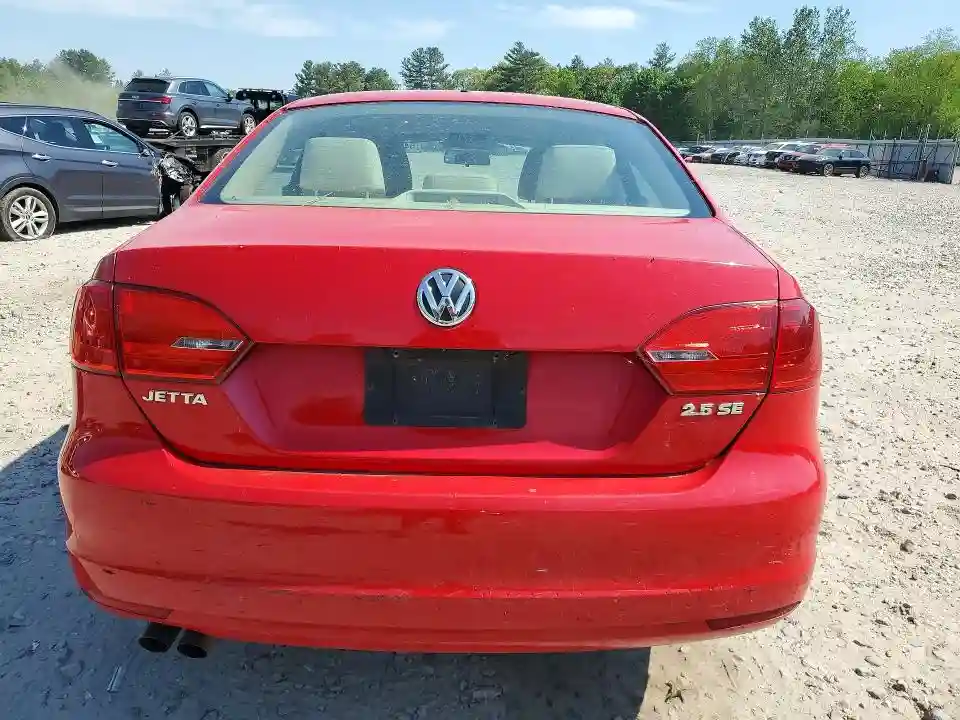 3VWDP7AJXCM416973 2012 VOLKSWAGEN JETTA-5