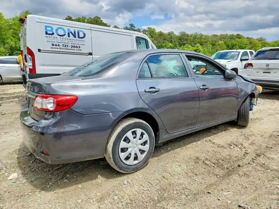 2T1BU4EE3DC979565 2013 TOYOTA COROLLA-2