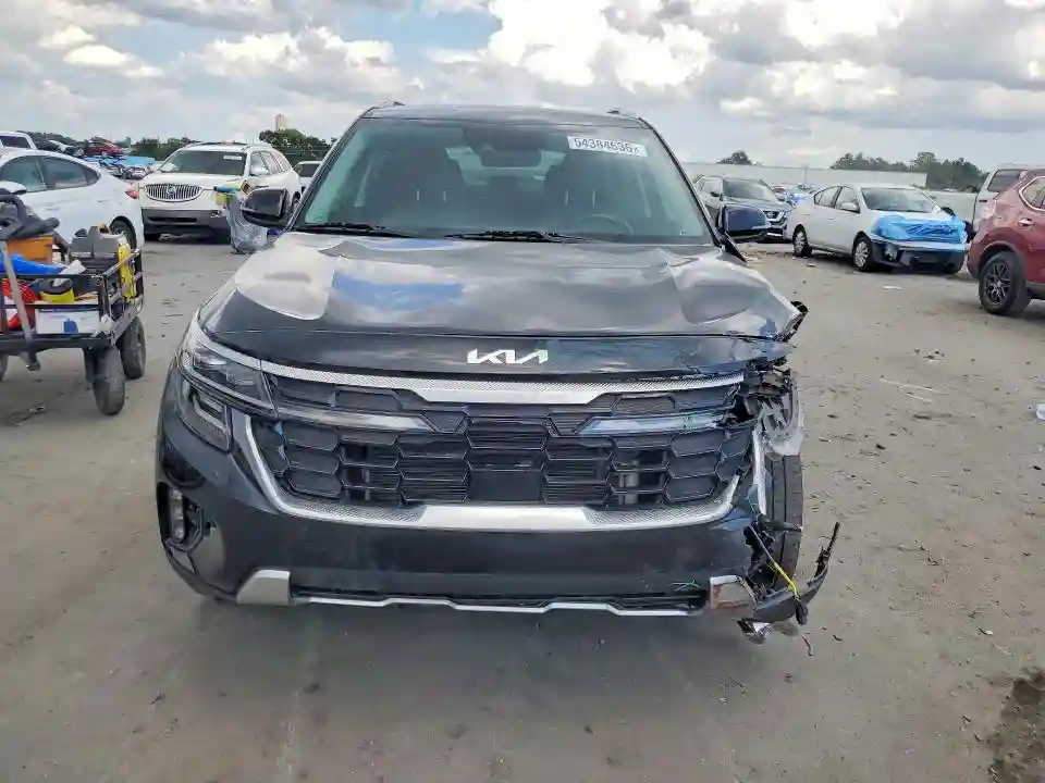 KNDETCA76R7493391 2024 KIA SELTOS-4