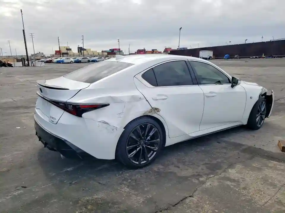 JTHGZ1E26M5021141 2021 LEXUS IS-2