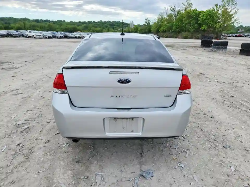 1FAHP3GN5BW126975 2011 FORD FOCUS-5