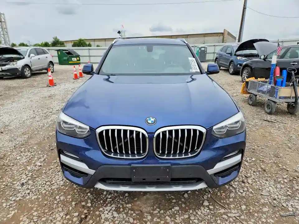 5UXTR9C57JLD71852 2018 BMW X3-4