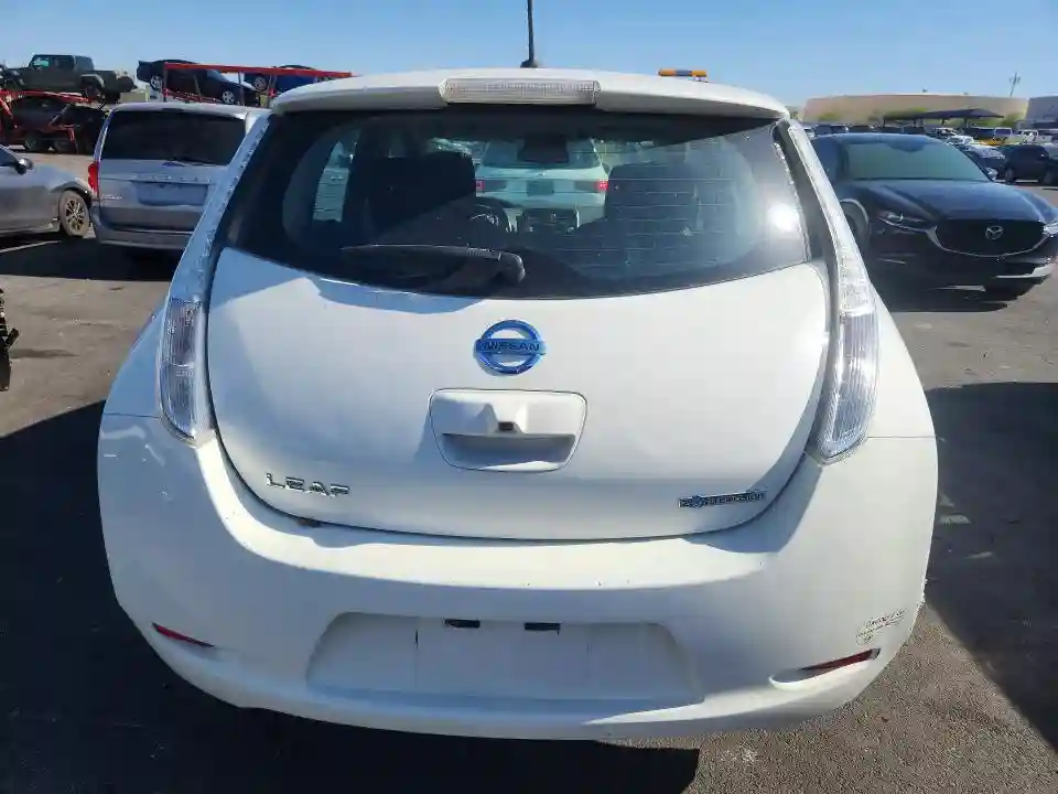 1N4AZ0CPXFC326470 2015 NISSAN LEAF-5