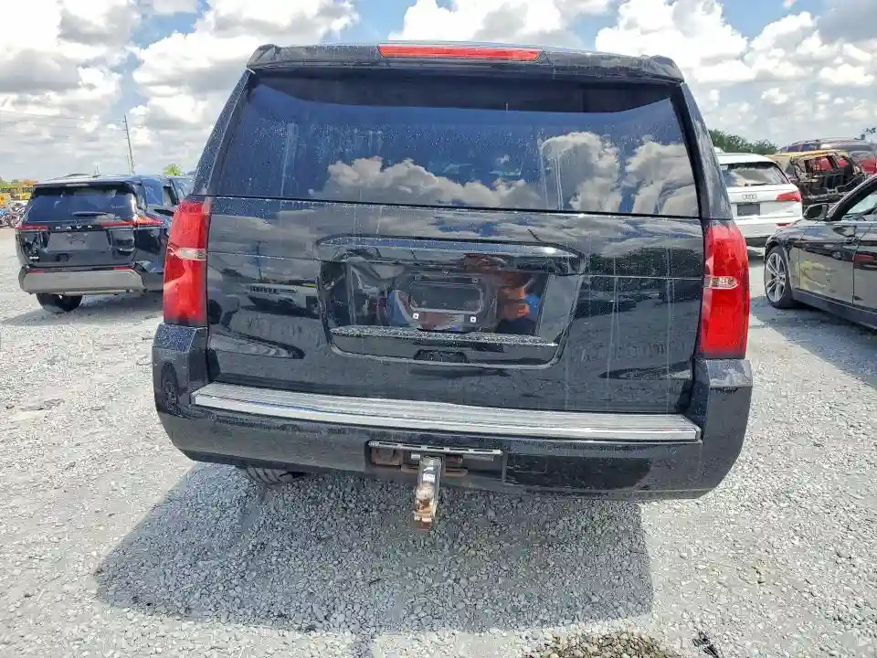 1GNSKJKC1JR176530 2018 CHEVROLET SUBURBAN-5