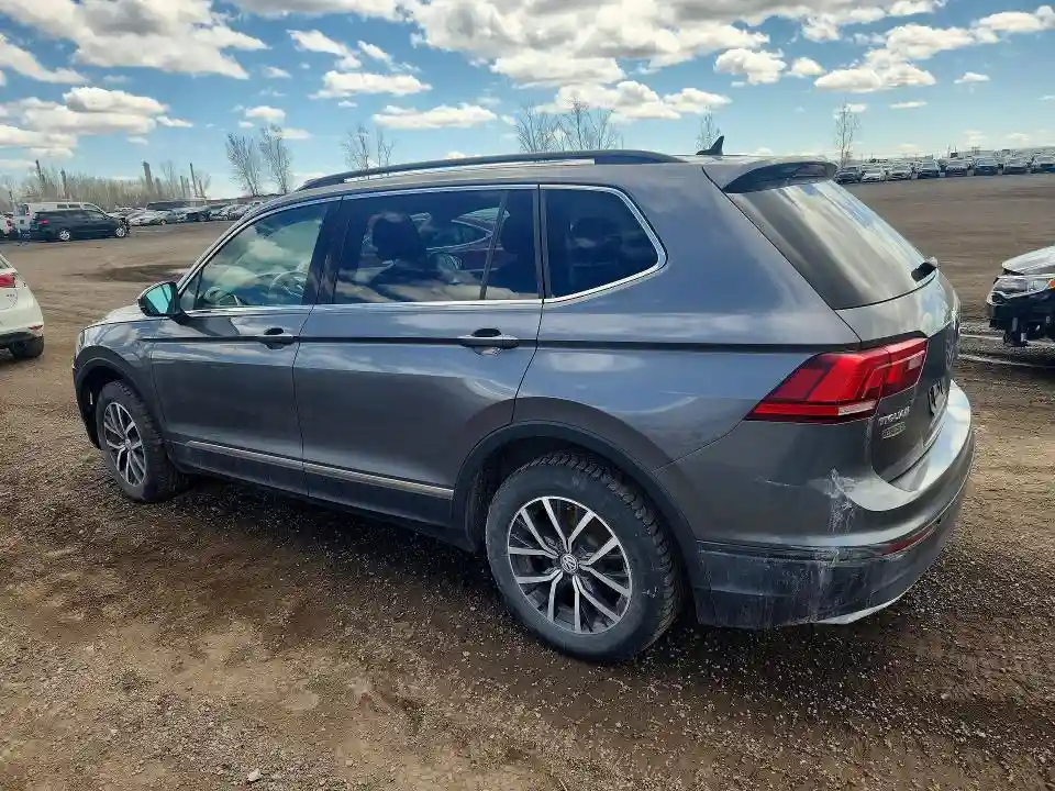 3VV2B7AX8JM157282 2018 VOLKSWAGEN TIGUAN-1