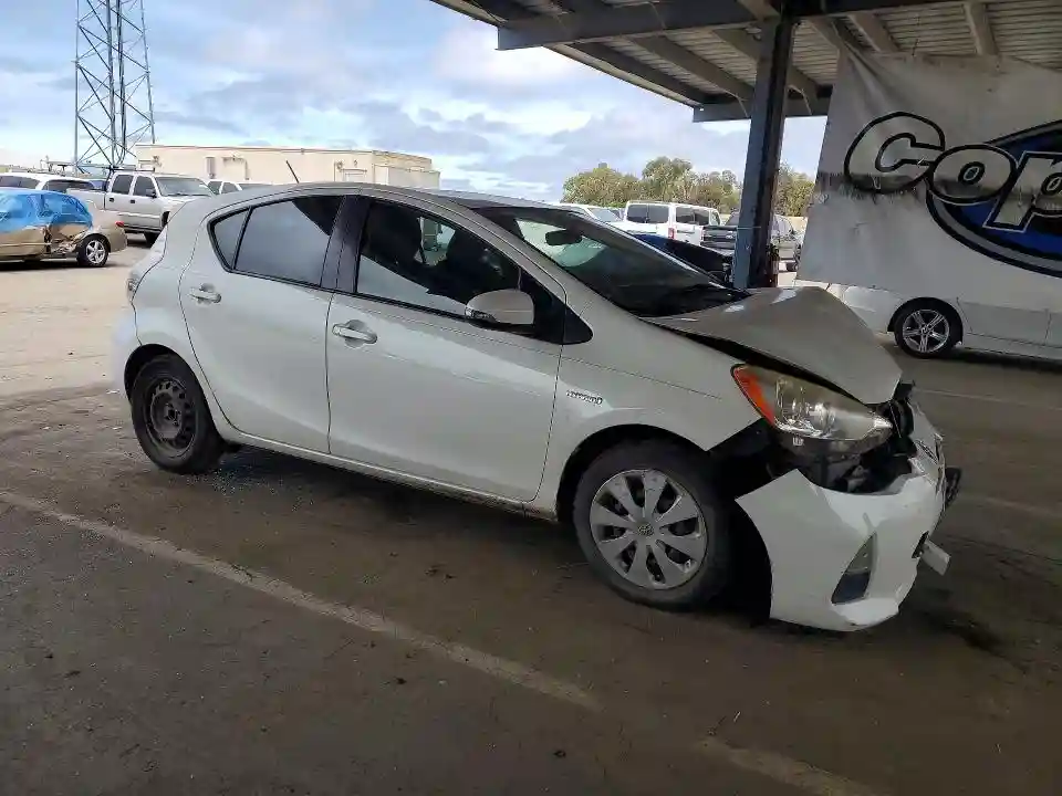 JTDKDTB38C1511959 2012 TOYOTA PRIUS C TH-3