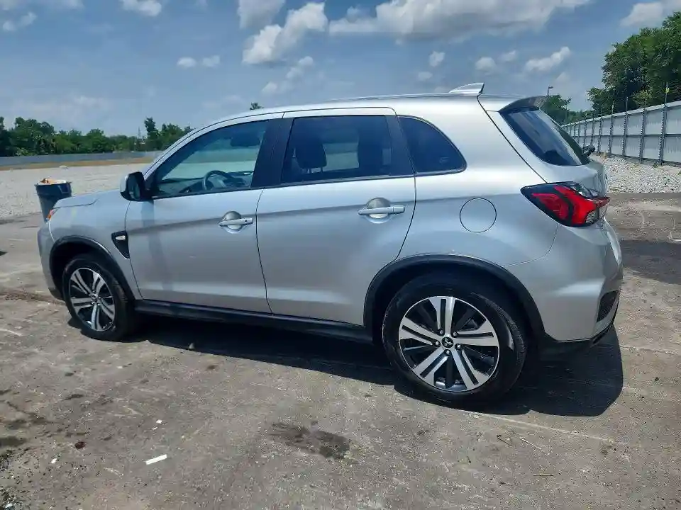 JA4ARUAU1SU008956 2025 MITSUBISHI OUTLANDER-1