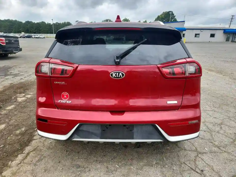 KNDCC3LC2H5057911 2017 KIA NIRO-5