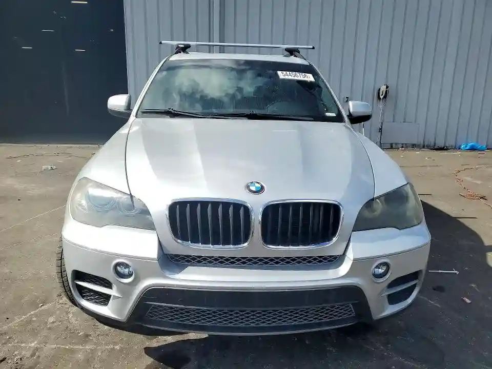 5UXZV4C50BL741014 2011 BMW X5-4